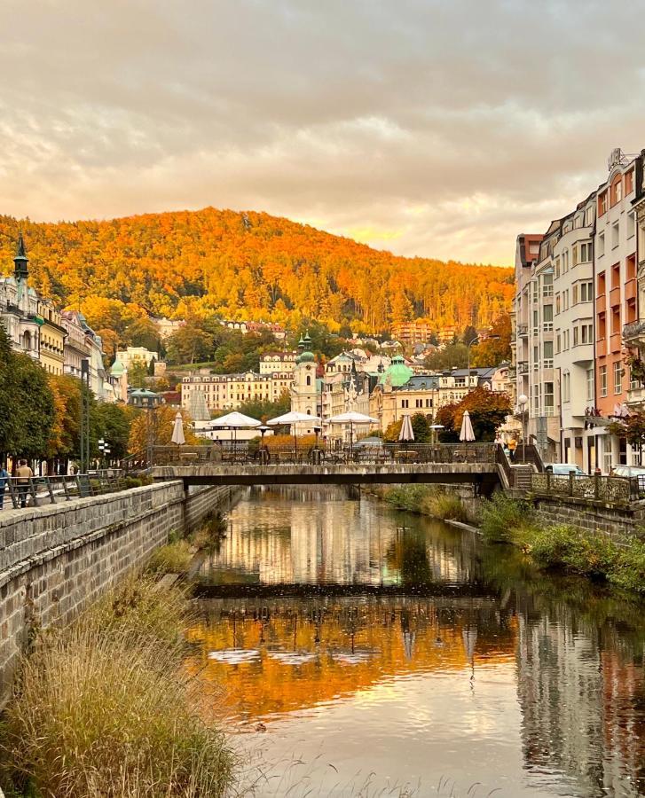Hotel Zlaty Sloup Karlovy Vary Exterior foto