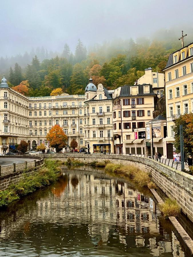 Hotel Zlaty Sloup Karlovy Vary Exterior foto