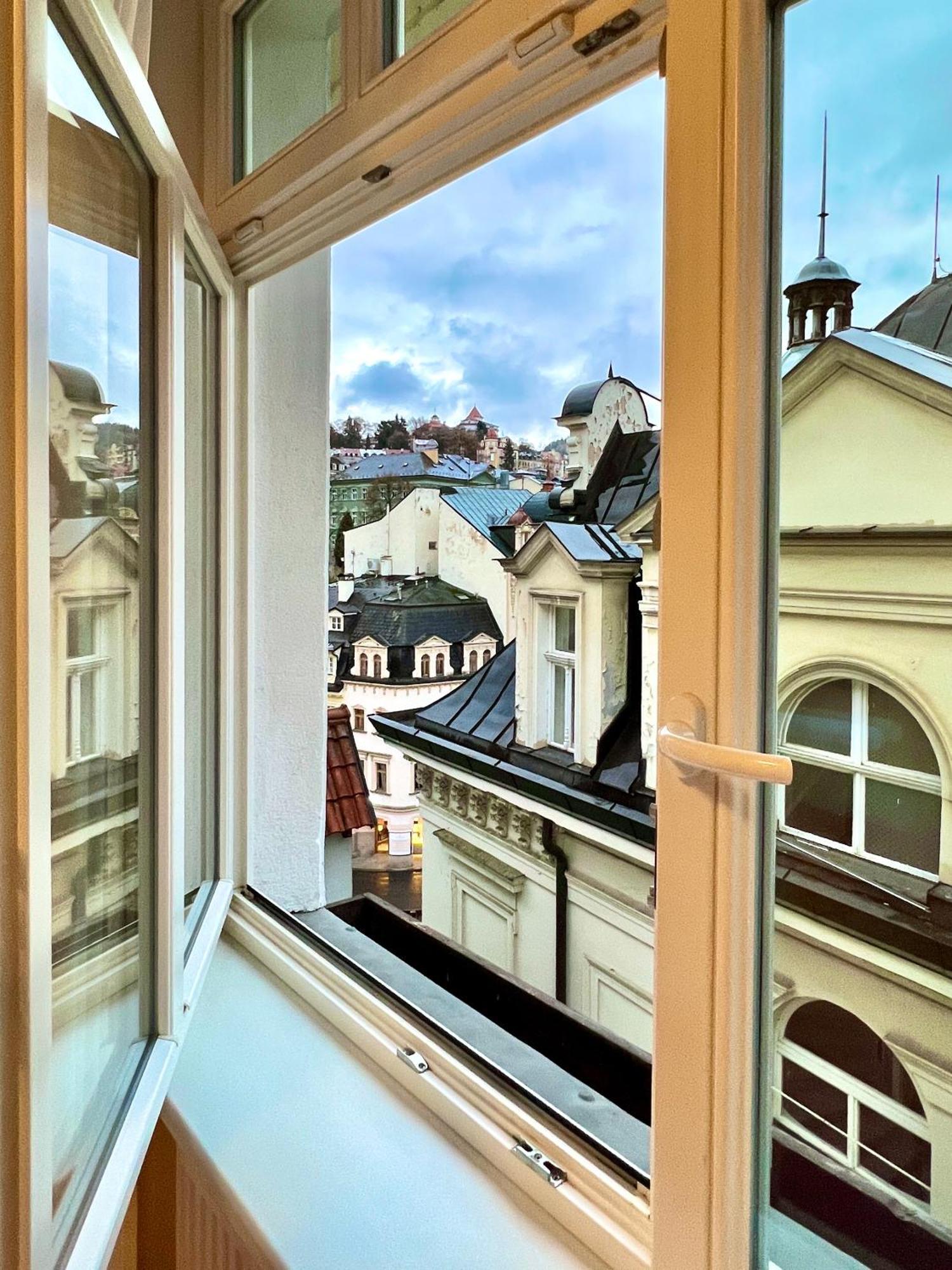 Hotel Zlaty Sloup Karlovy Vary Exterior foto