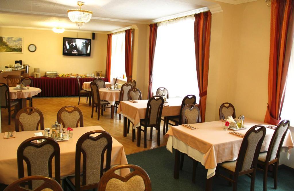 Hotel Zlaty Sloup Karlovy Vary Exterior foto